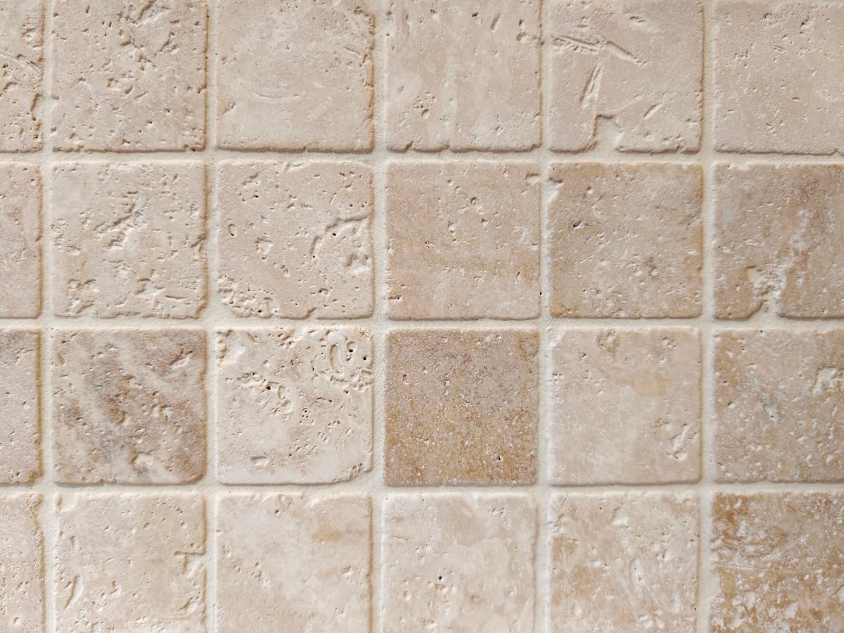 Travertine Wall Cladding: How to Bring Natural Texture Into Modern Interiors