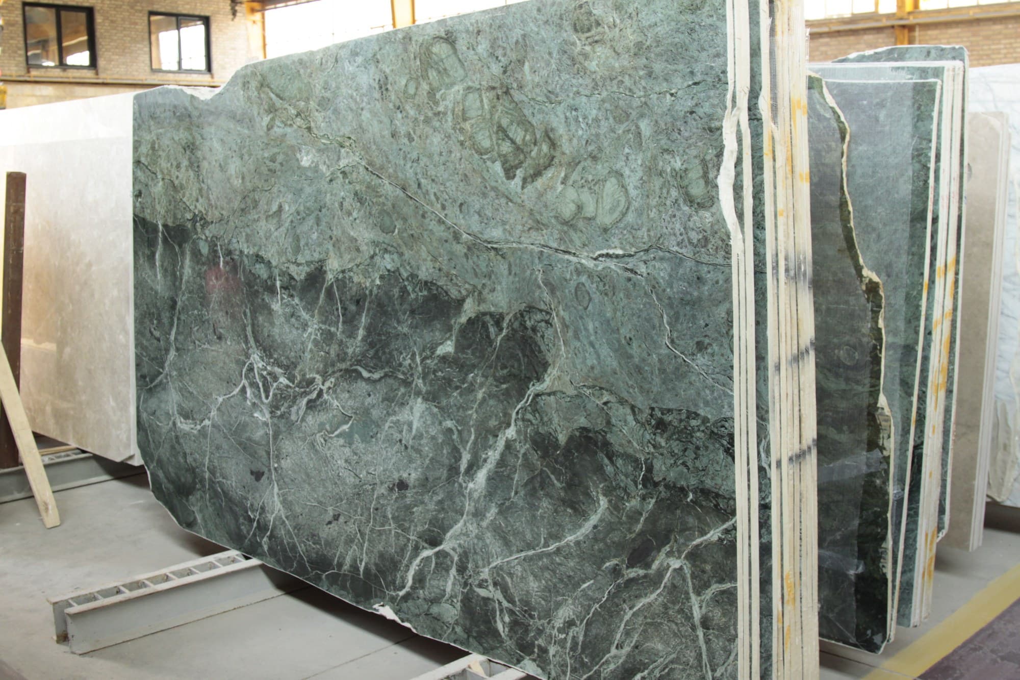Green Marble marble - Premium natural stone surface
