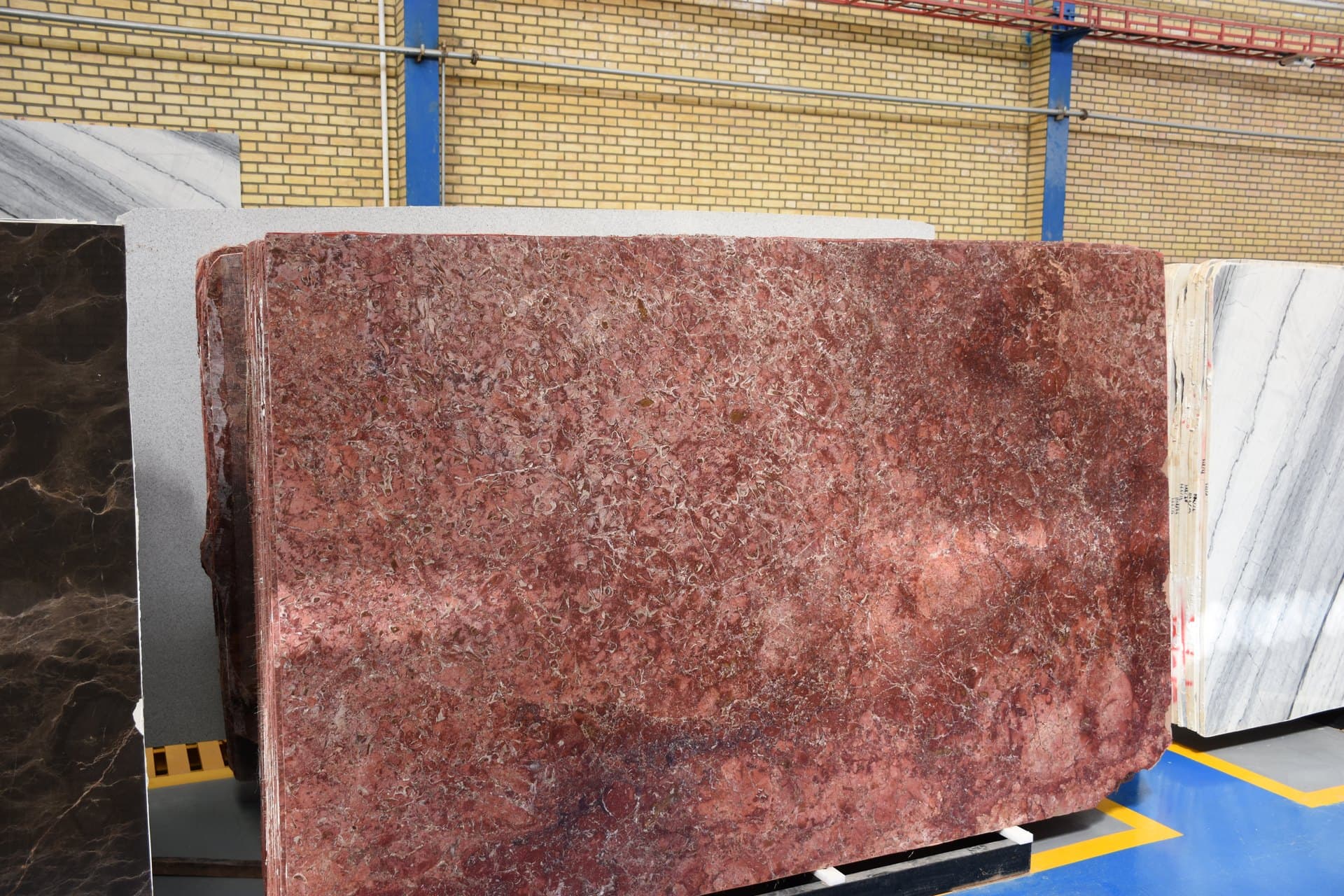 Red Marble marble - Premium natural stone surface